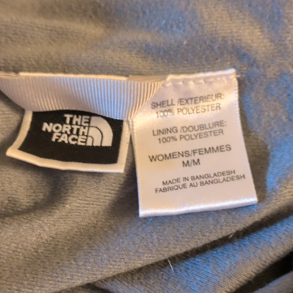 The North Face Packable Jacket In Black Women's  Size Medium Stow Pocket Pouch